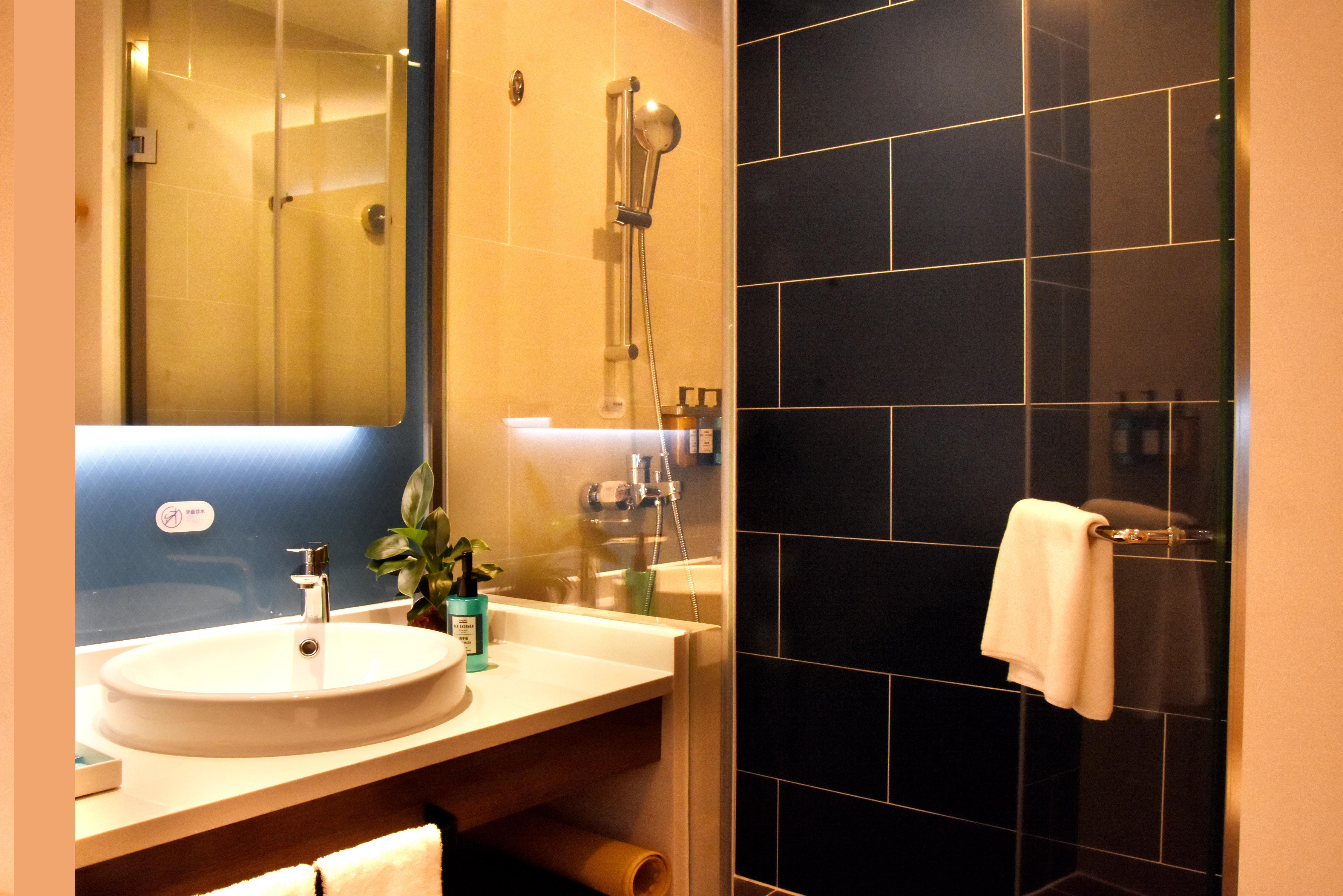Holiday Inn Express Shanghai Gubei By Ihg Zewnętrze zdjęcie