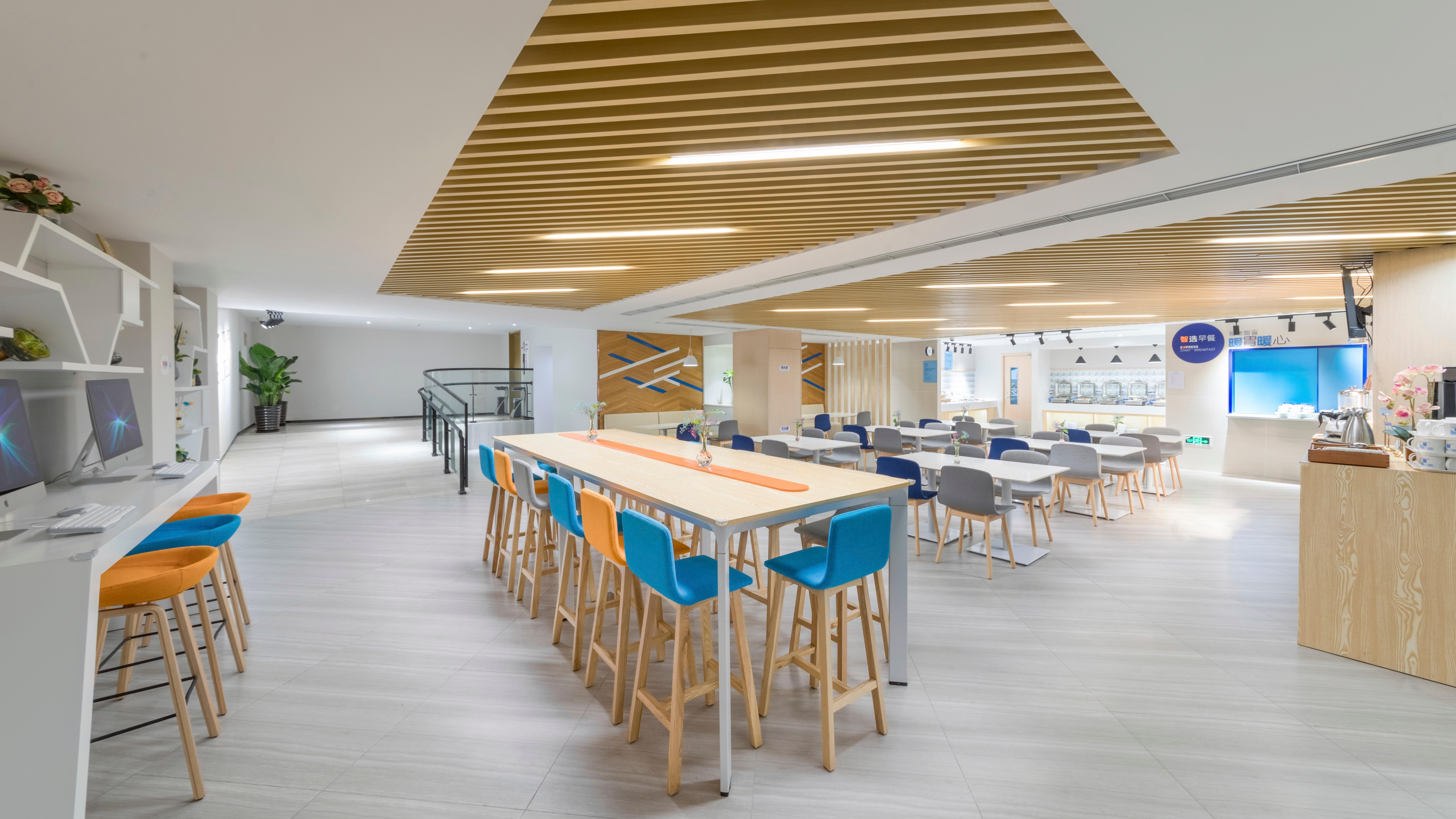Holiday Inn Express Shanghai Gubei By Ihg Zewnętrze zdjęcie