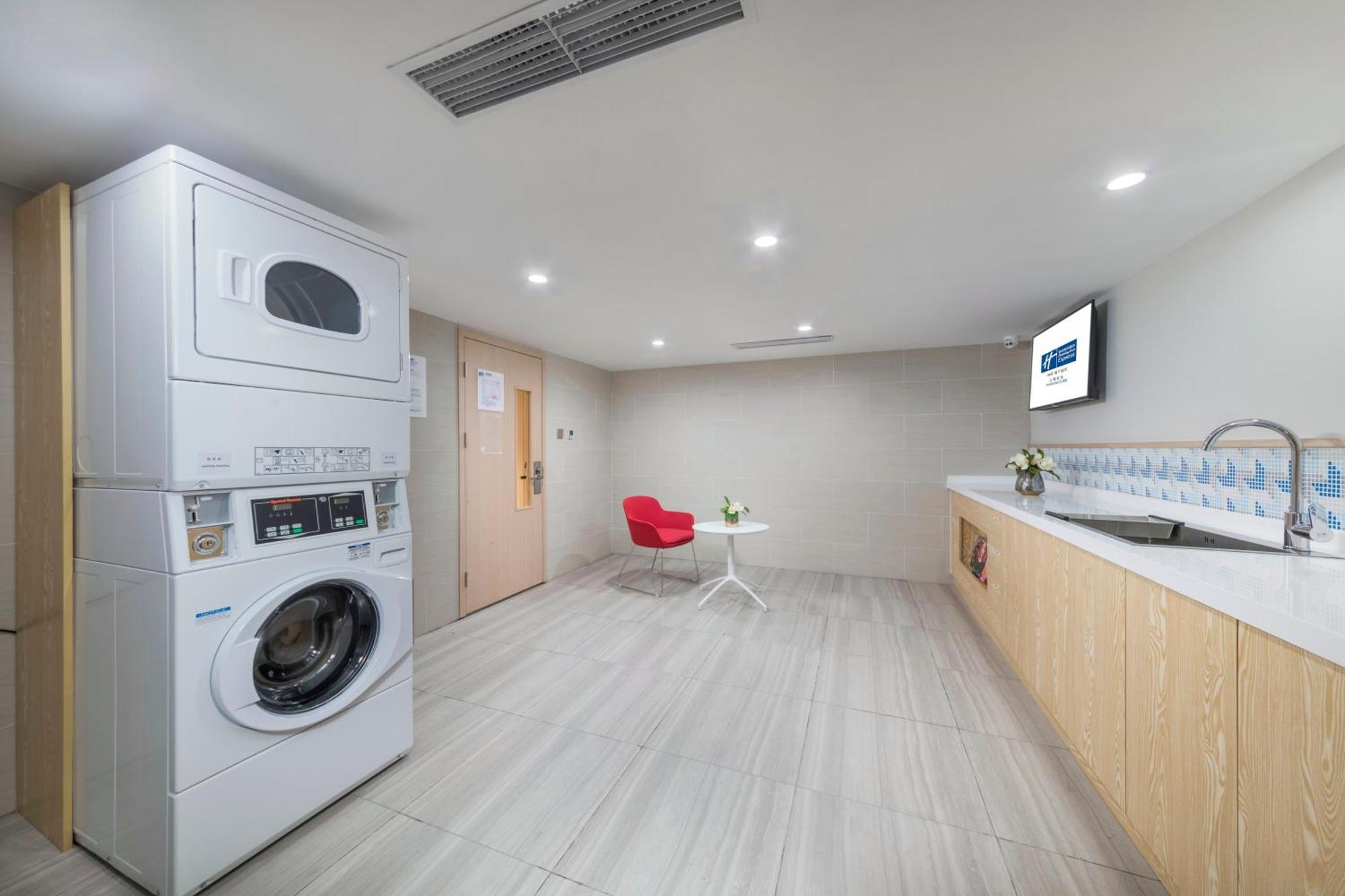 Holiday Inn Express Shanghai Gubei By Ihg Zewnętrze zdjęcie