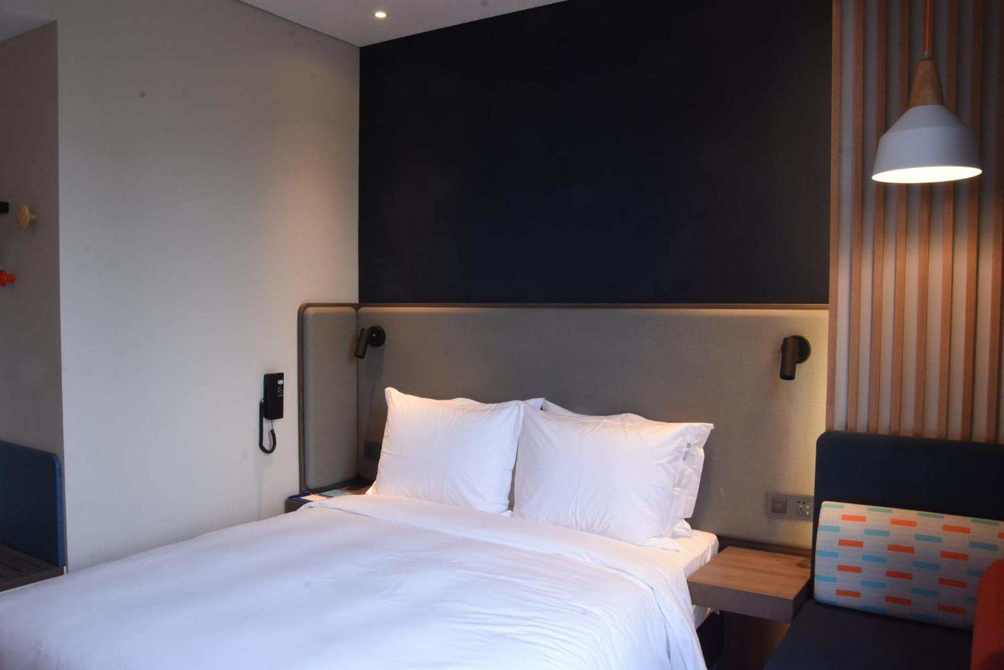 Holiday Inn Express Shanghai Gubei By Ihg Zewnętrze zdjęcie